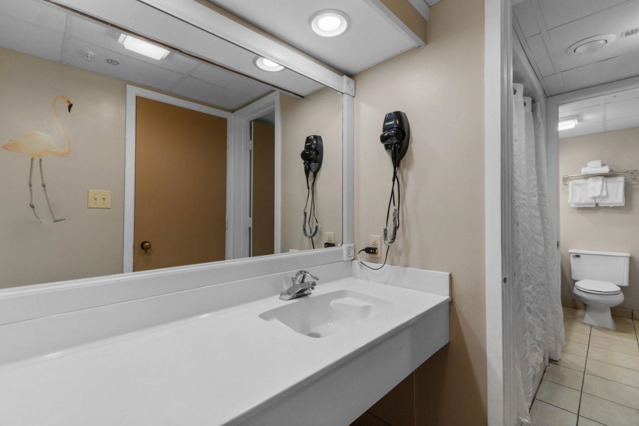 1501 S Ocean Blvd. Photo 17