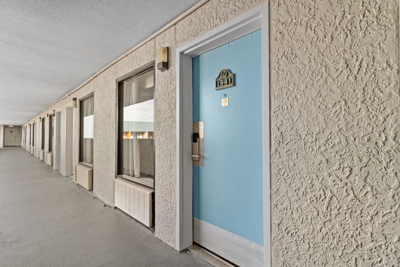 1501 S Ocean Blvd. Photo 2