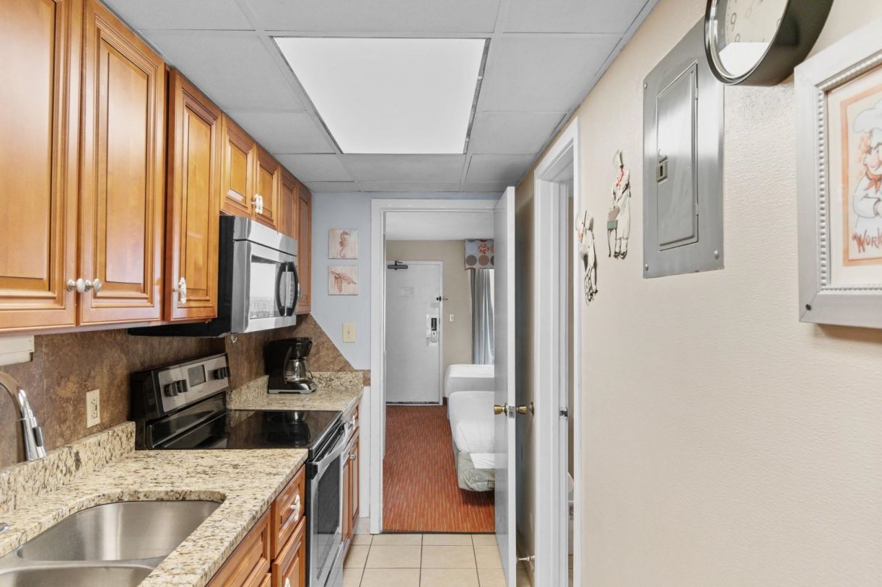 1501 S Ocean Blvd. Photo 6