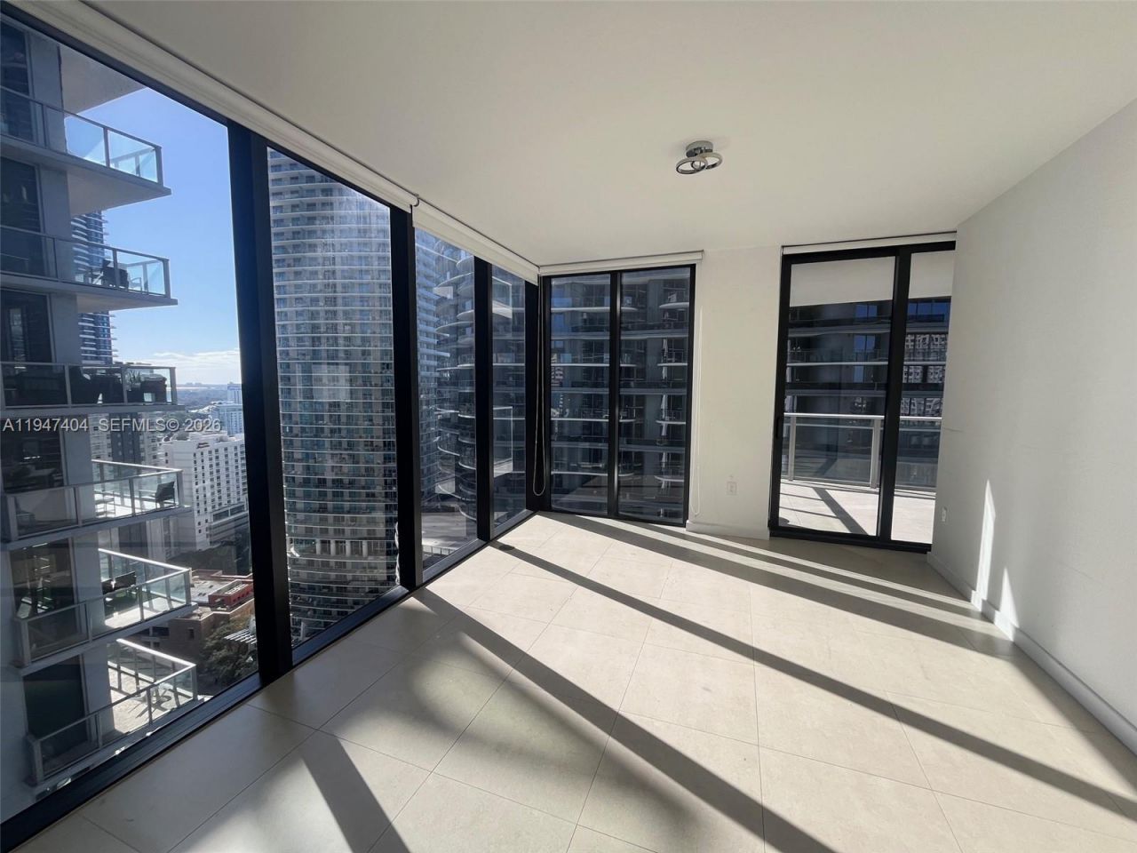 1010 Brickell Ave, Unit 2406, Miami, FL 33131 Photo