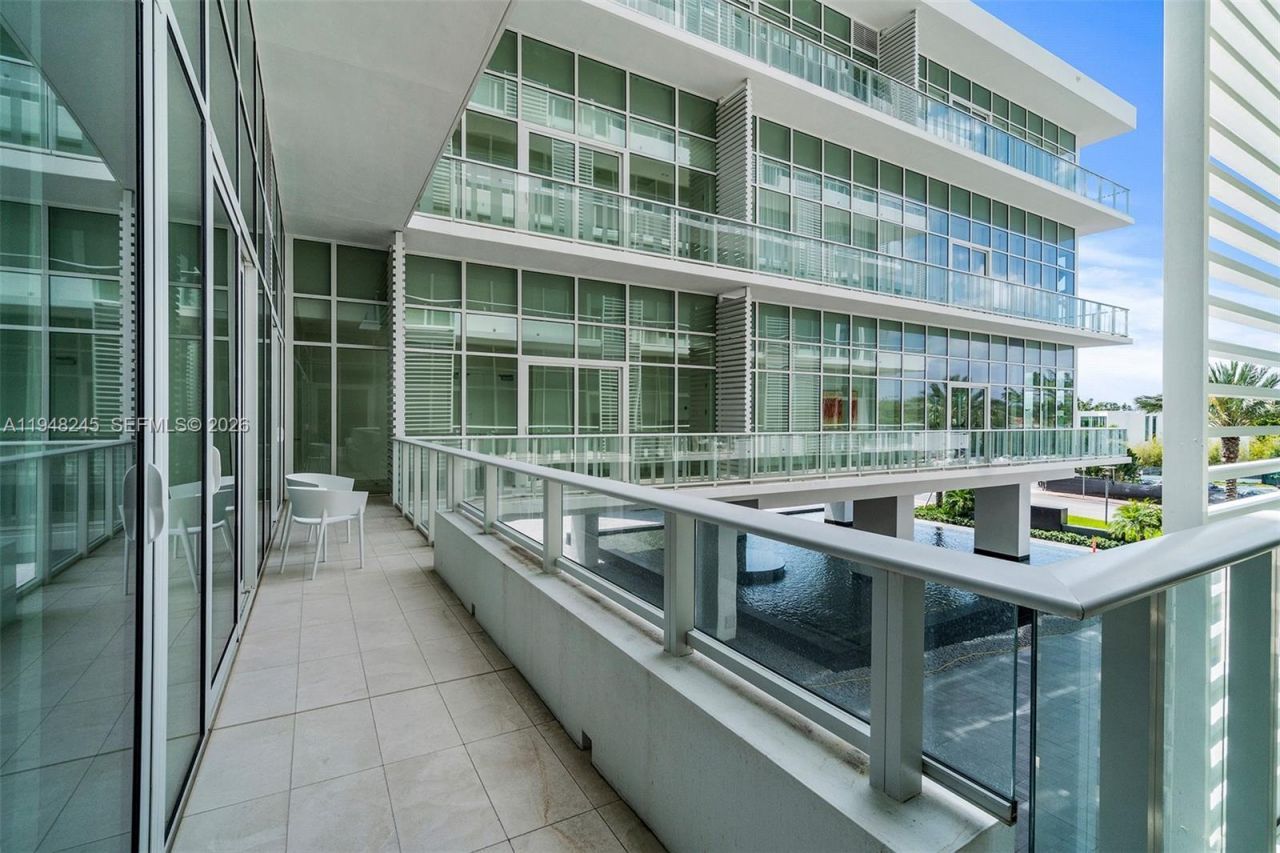4701 N Meridian Ave, Unit 210, Miami Beach, FL 33140 Photo