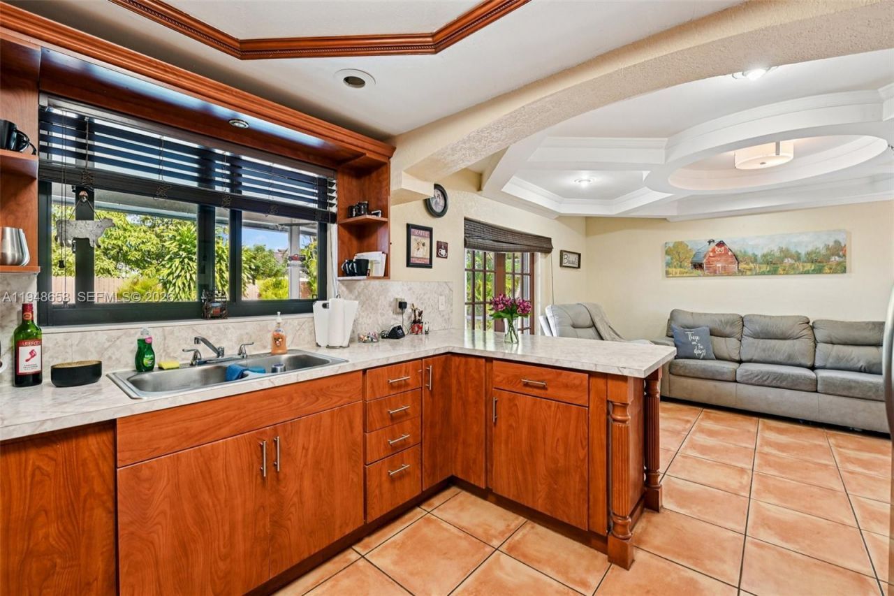 10365 SW 11th Ter, Unit 4-9B, Miami, FL 33174 Photo