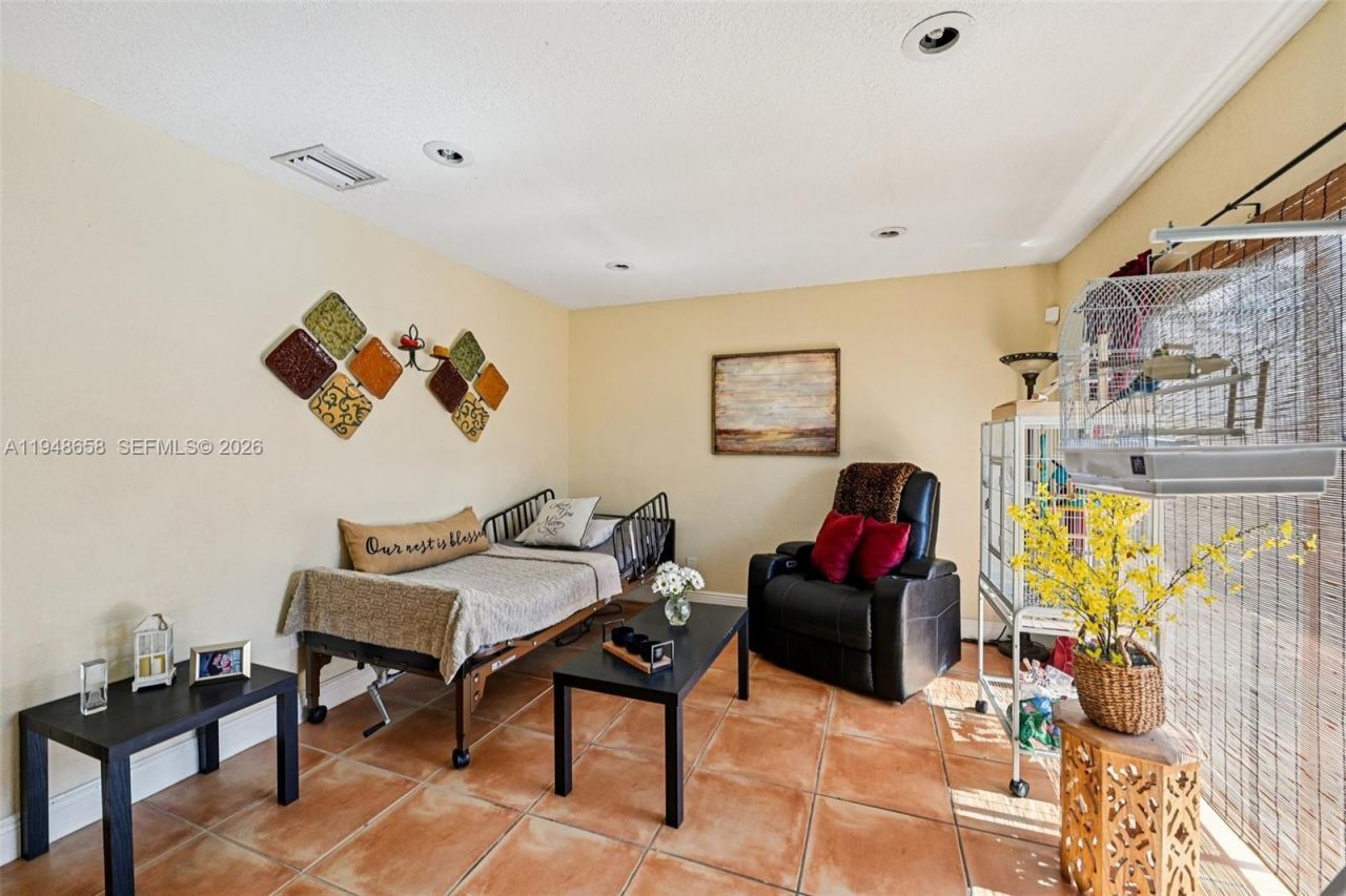 10365 SW 11th Ter, Unit 4-9B, Miami, FL 33174 Photo