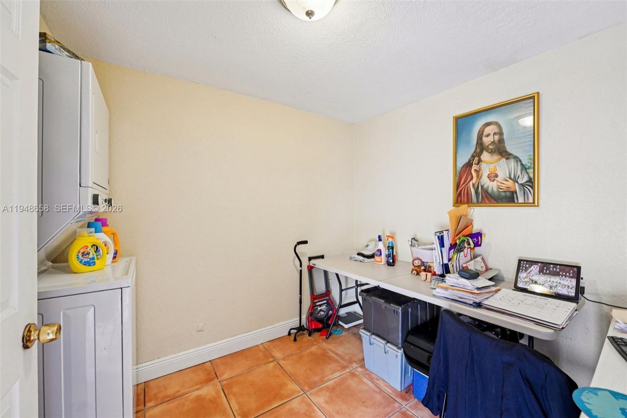 10365 SW 11th Ter, Unit 4-9B, Miami, FL 33174 Photo