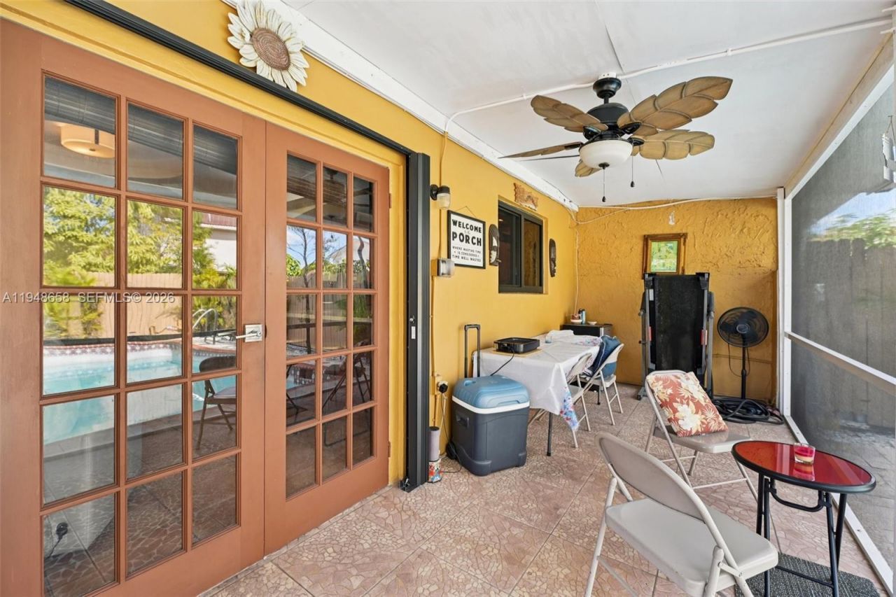 10365 SW 11th Ter, Unit 4-9B, Miami, FL 33174 Photo