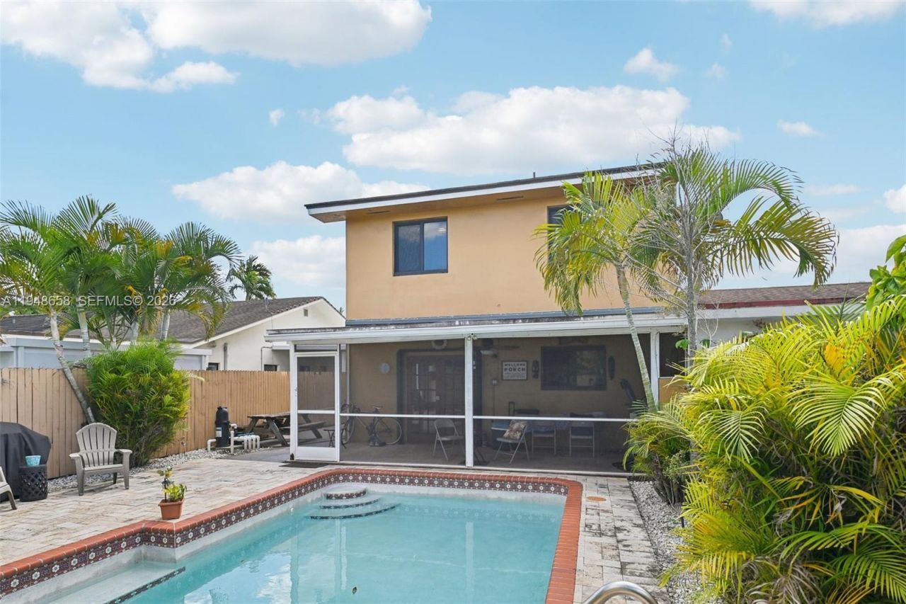 10365 SW 11th Ter, Unit 4-9B, Miami, FL 33174 Photo