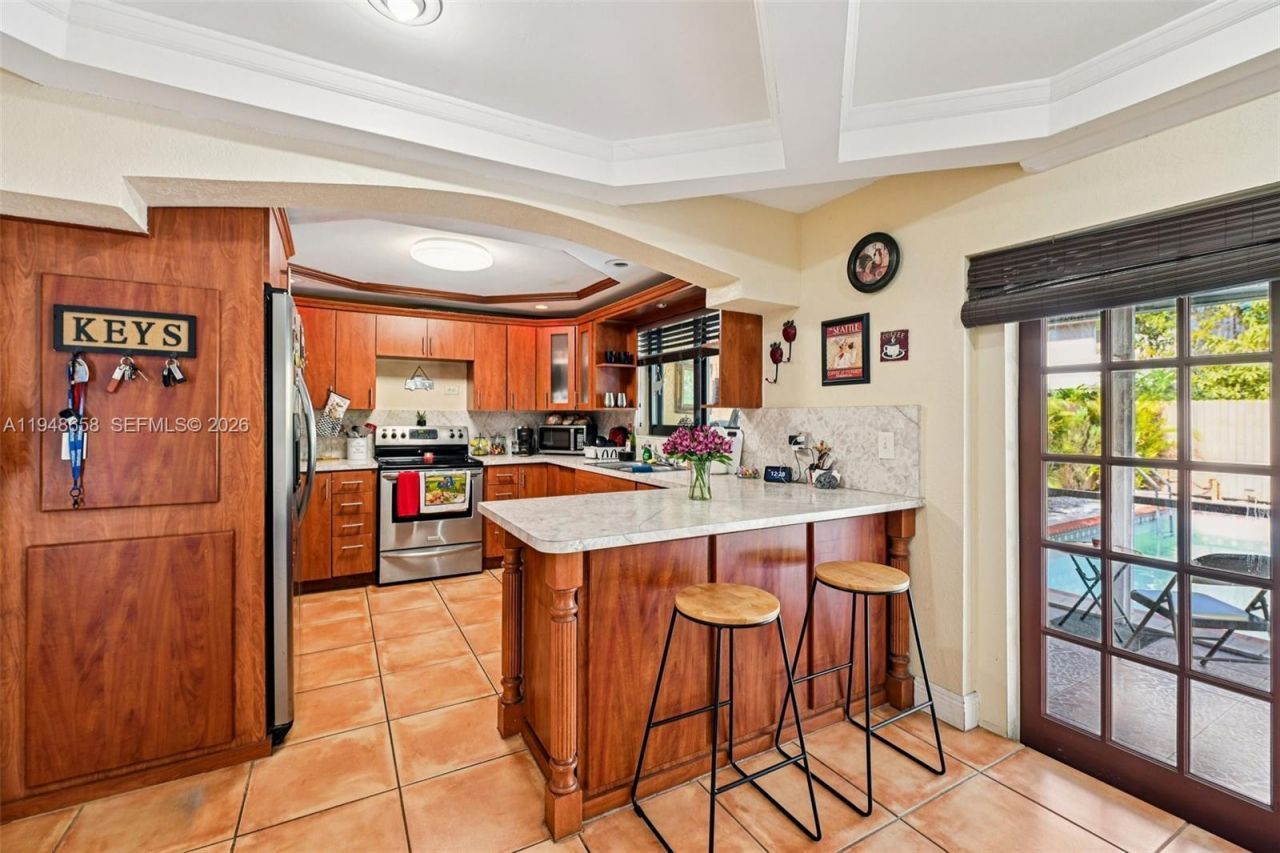 10365 SW 11th Ter, Unit 4-9B, Miami, FL 33174 Photo