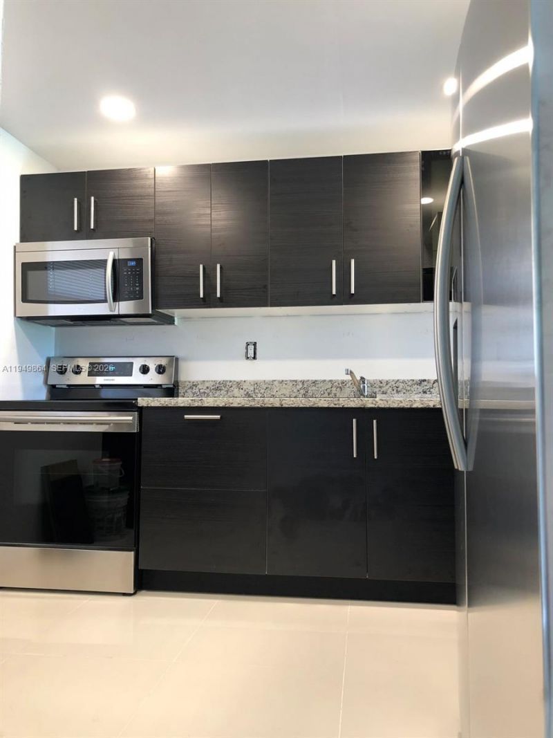 8879a Fontainebleau Blvd, Unit 105, Miami, FL 33172 Photo