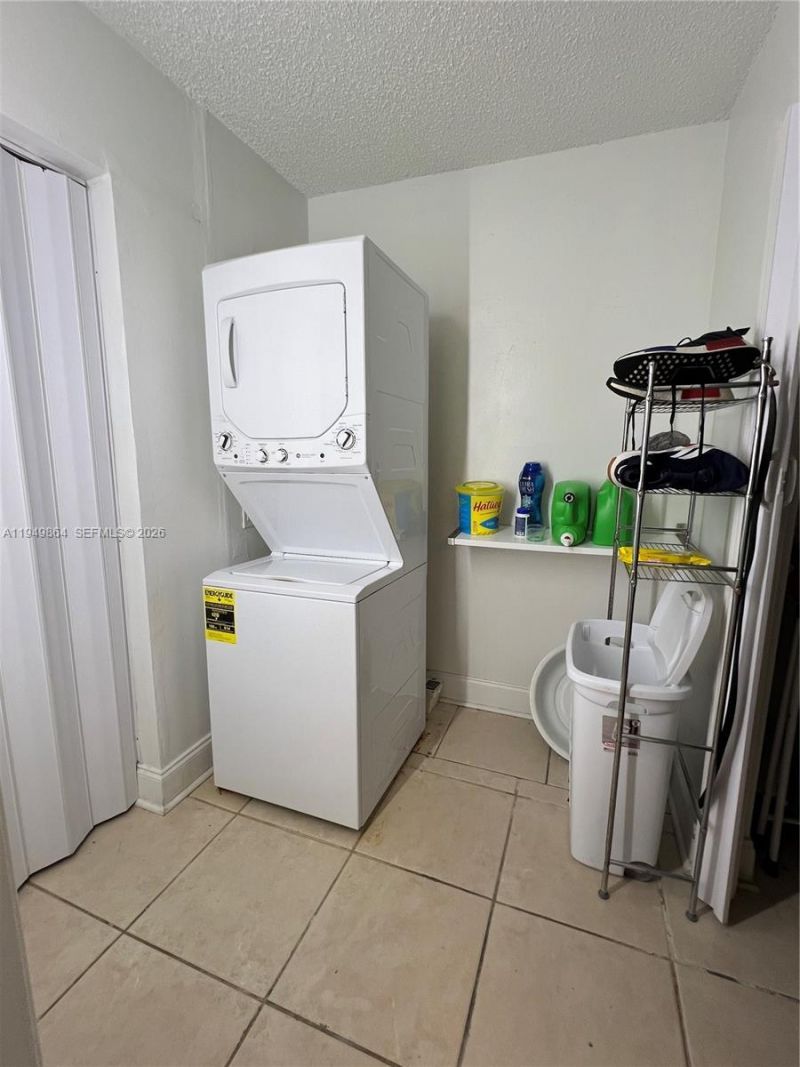 8879a Fontainebleau Blvd, Unit 105, Miami, FL 33172 Photo