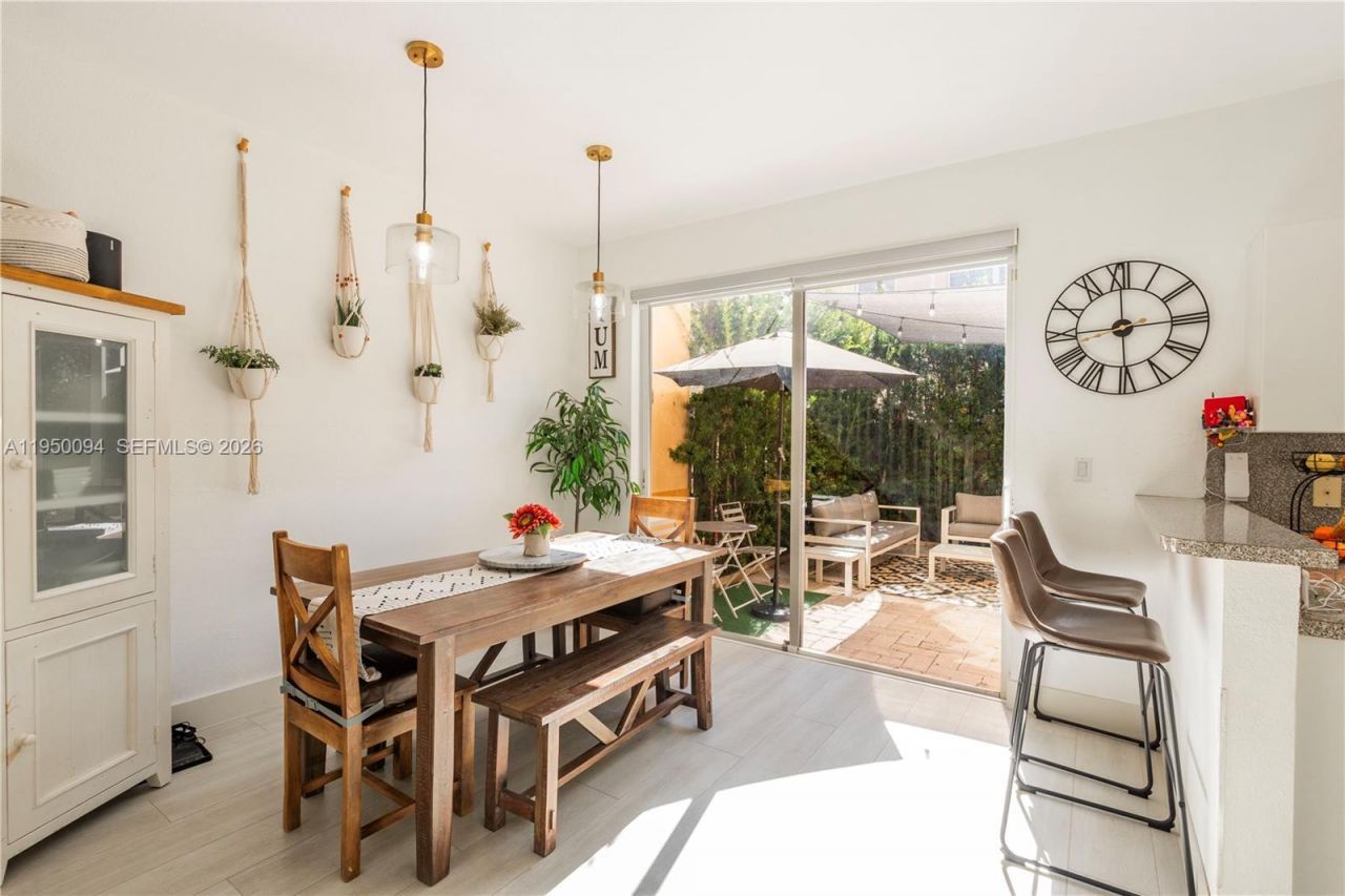 12478 SW 123rd St, Miami, FL 33186 Photo