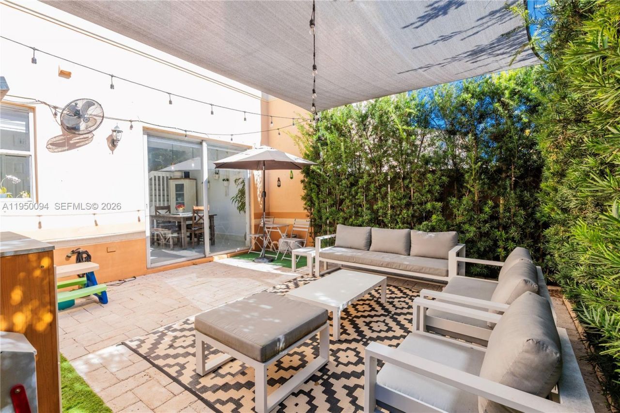 12478 SW 123rd St, Miami, FL 33186 Photo