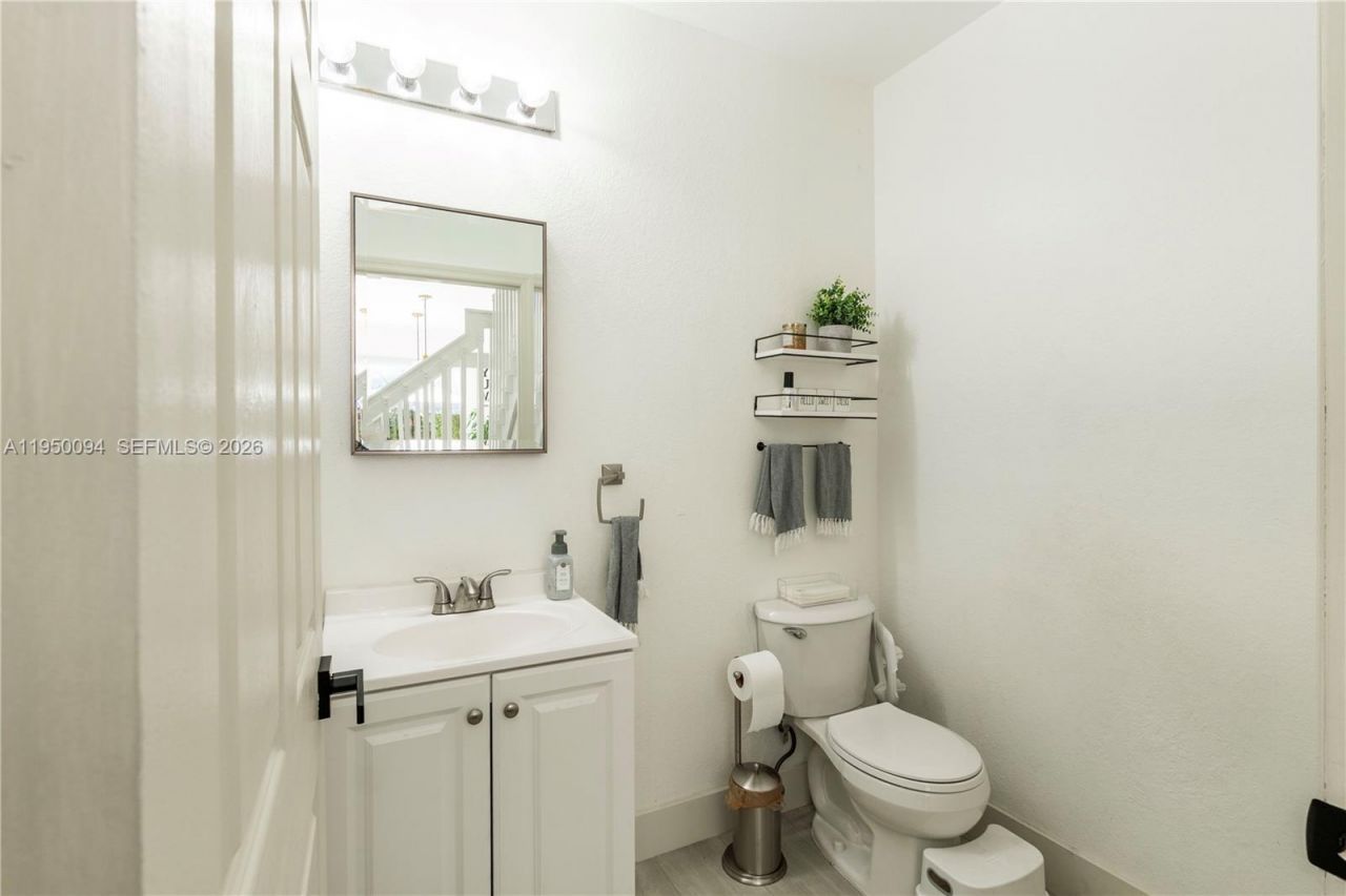 12478 SW 123rd St, Miami, FL 33186 Photo