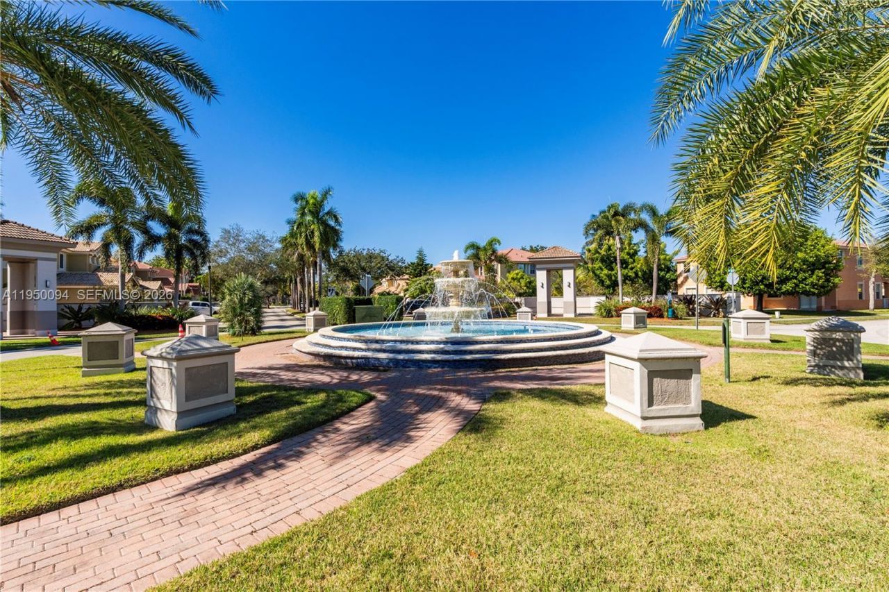 12478 SW 123rd St, Miami, FL 33186 Photo