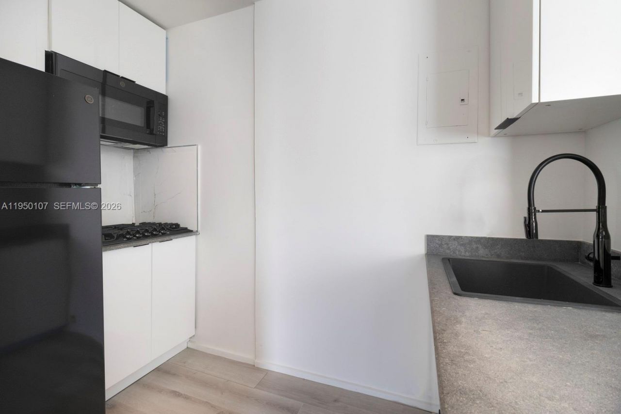 3700 Collins Ave, Unit S-107, Miami Beach, FL 33140 Photo