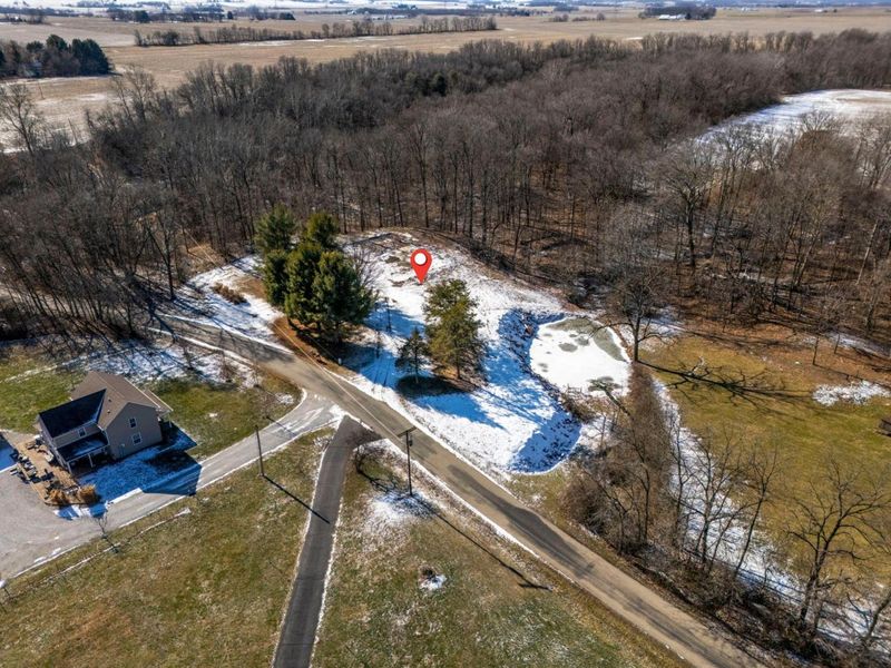 6875 Indian Run Road NE, Pleasantville, OH 43148 Photo 4