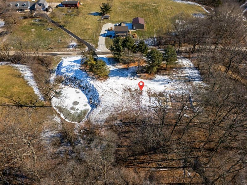 6875 Indian Run Road NE, Pleasantville, OH 43148 Photo 9