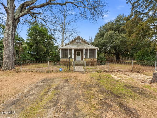 120 W Philadelphia Avenue, Pinebluff, NC 28373