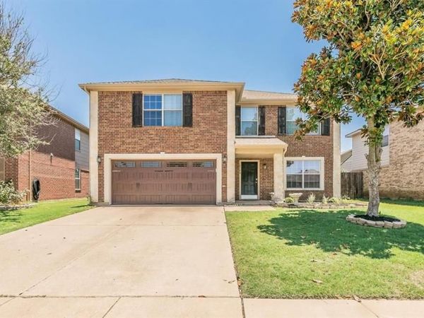 10708 Emerald Park Lane, Fort Worth, TX 76052