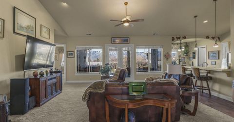 2770 Gordon Avenue, Minden, NV 89423 Photo