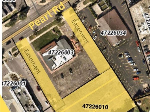 Pearl Rear Road, Parma Heights, OH 44130