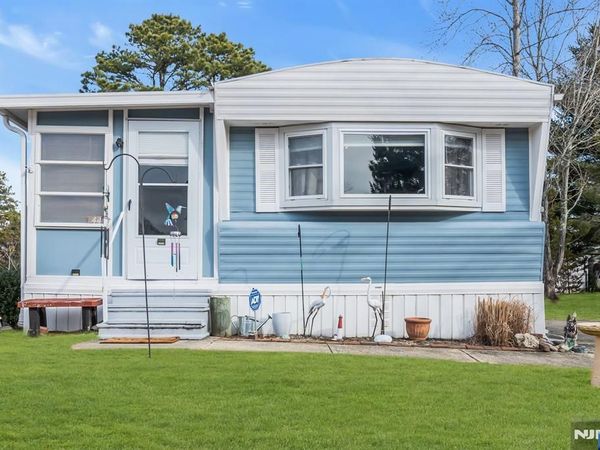 44 Nancy Lane, BARNEGAT, NJ 08005