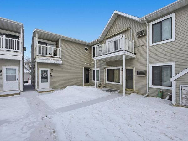 3305 15th Avenue S, Unit D, Fargo, ND 58103
