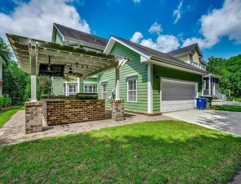 1613 James Island Ave.  Photo 4