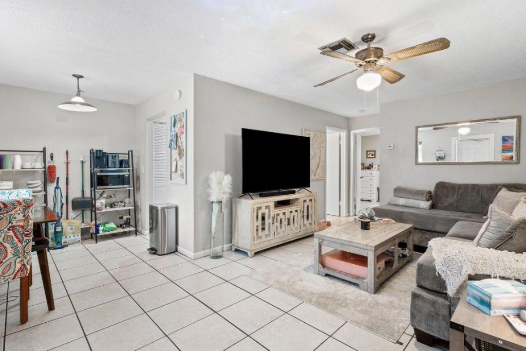 1040 Miami Boulevard, Unit 1,2,3, Delray Beach, FL 33483 Photo