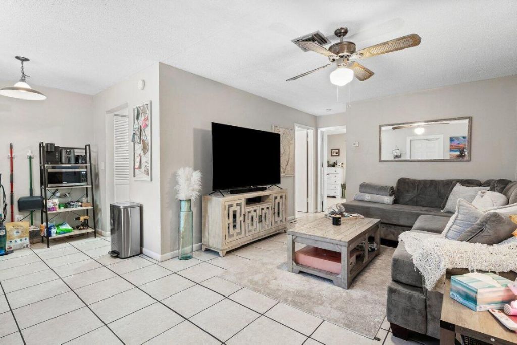 1040 Miami Boulevard, Unit 1,2,3, Delray Beach, FL 33483 Photo