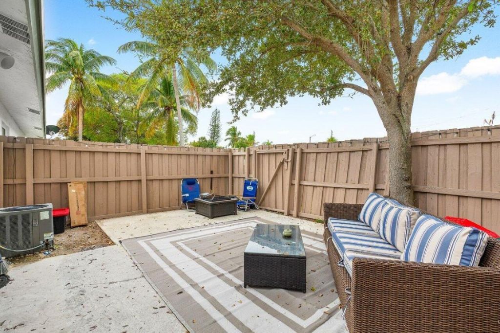 1040 Miami Boulevard, Unit 1,2,3, Delray Beach, FL 33483 Photo