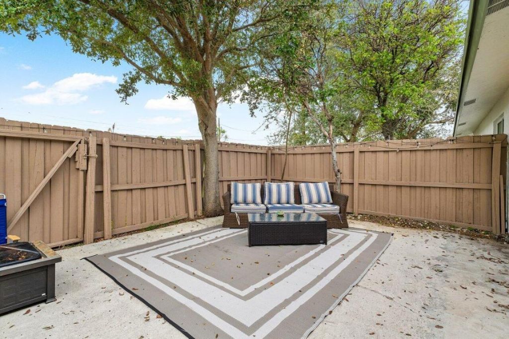 1040 Miami Boulevard, Unit 1,2,3, Delray Beach, FL 33483 Photo