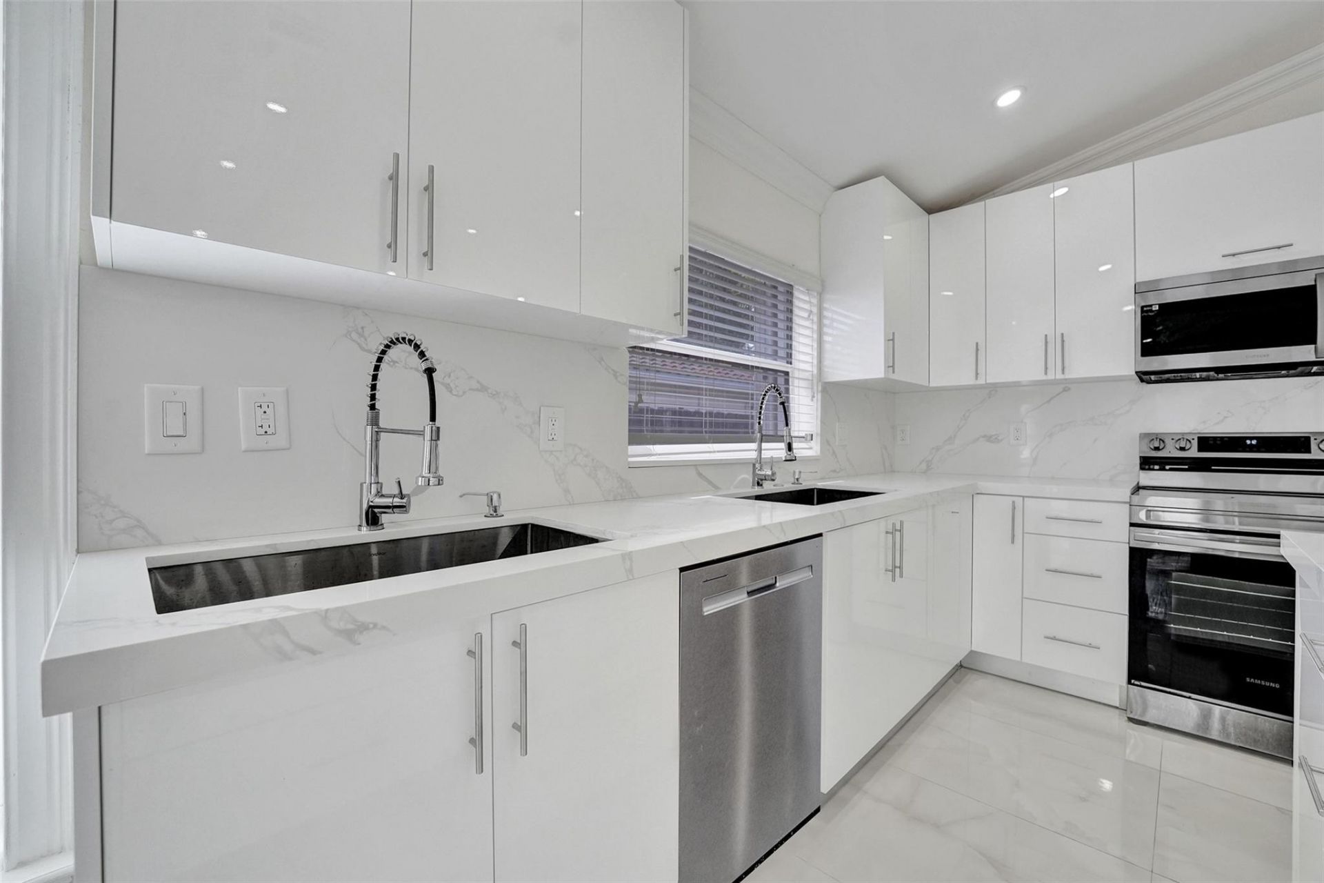 4966 SW 33rd Terrace, Hollywood, FL 33312 Photo