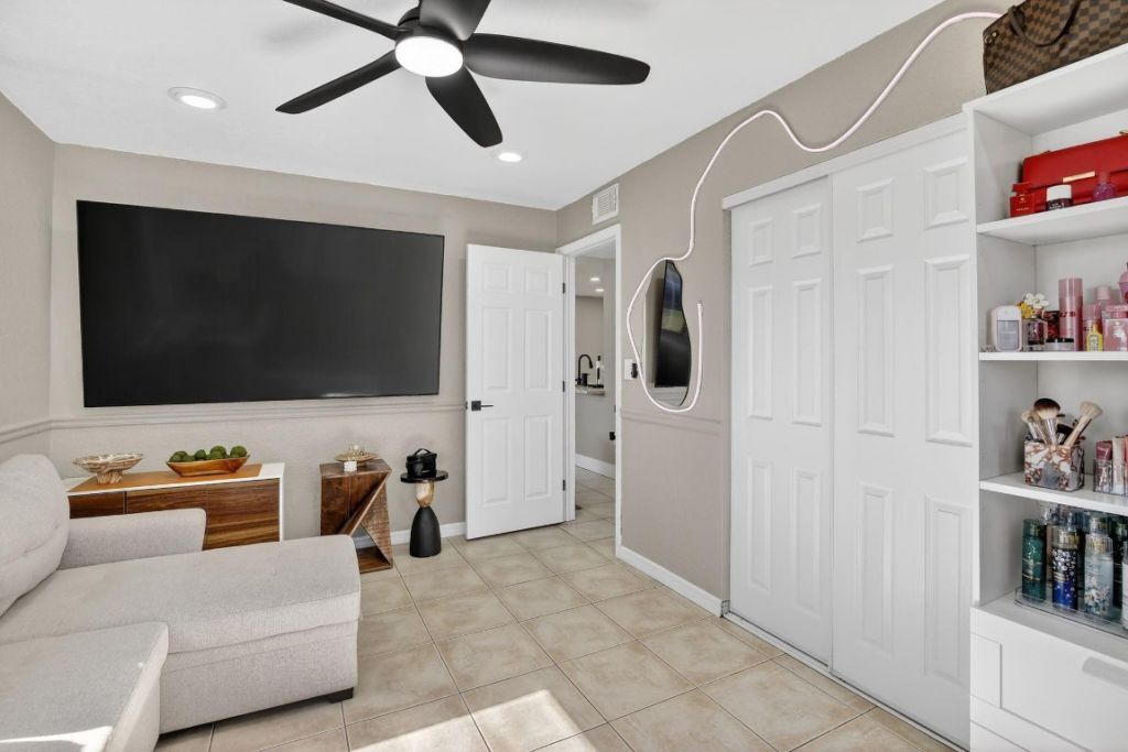 4451 SW 23rd Street, Fort Lauderdale, FL 33317 Photo