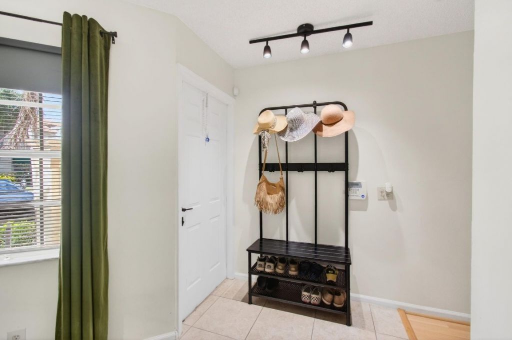 6621 Via Regina, Unit 6621, Boca Raton, FL 33433 Photo