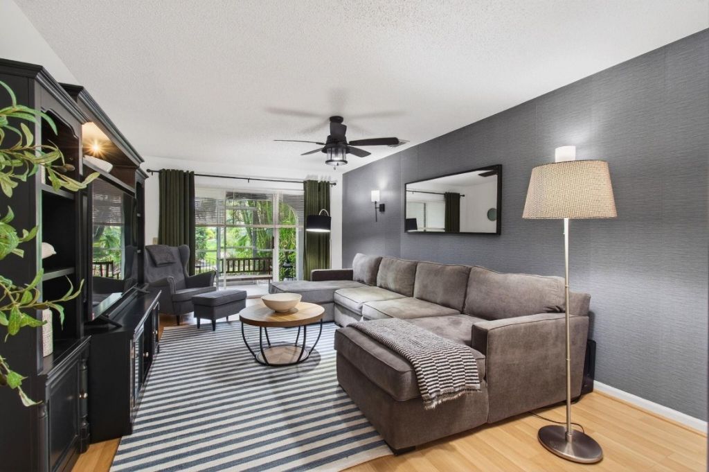 6621 Via Regina, Unit 6621, Boca Raton, FL 33433 Photo