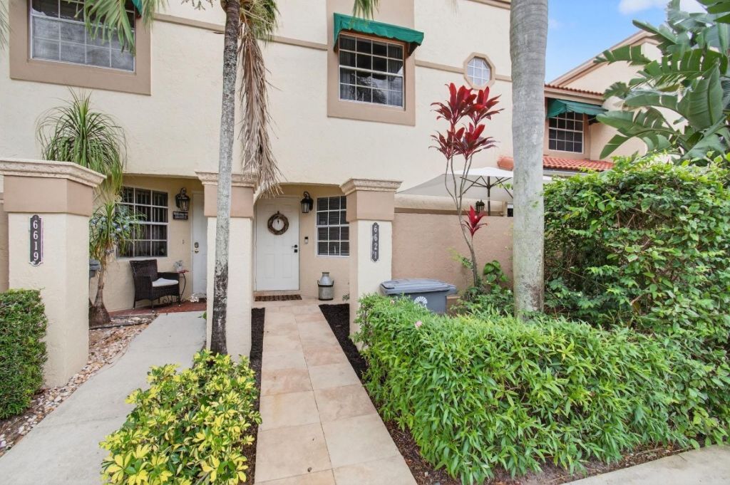 6621 Via Regina, Unit 6621, Boca Raton, FL 33433 Photo
