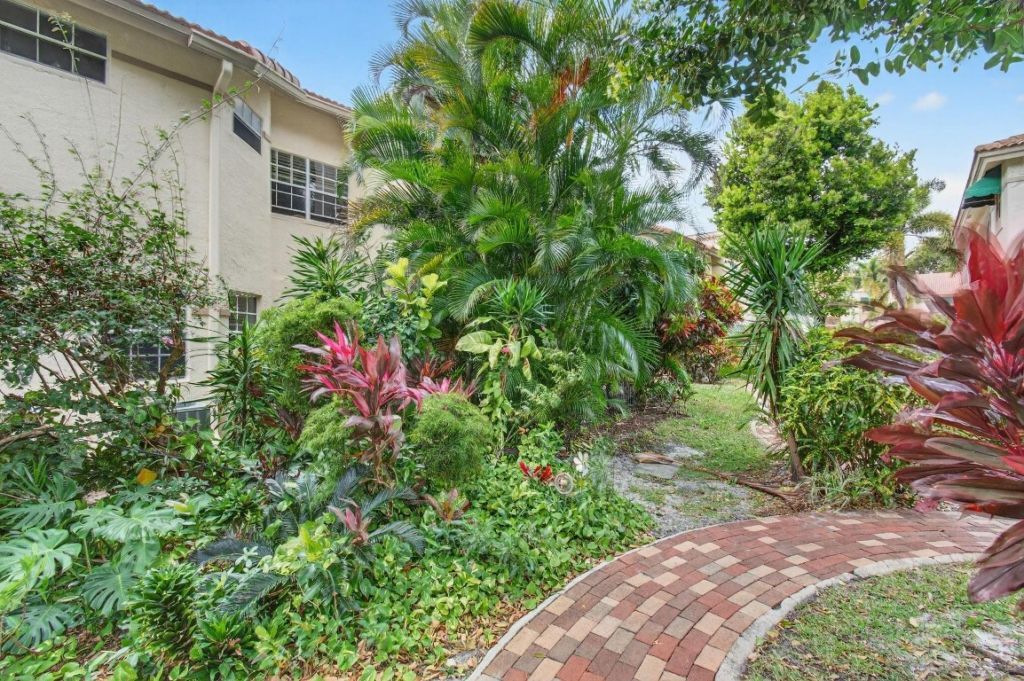 6621 Via Regina, Unit 6621, Boca Raton, FL 33433 Photo