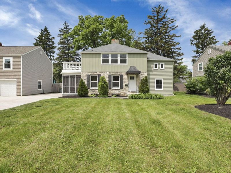 2615 Northwest Boulevard, Upper Arlington, OH 43221 Photo 2