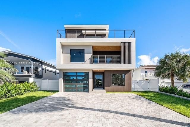 3225 Canal Dr, Pompano Beach, FL 33062 Photo