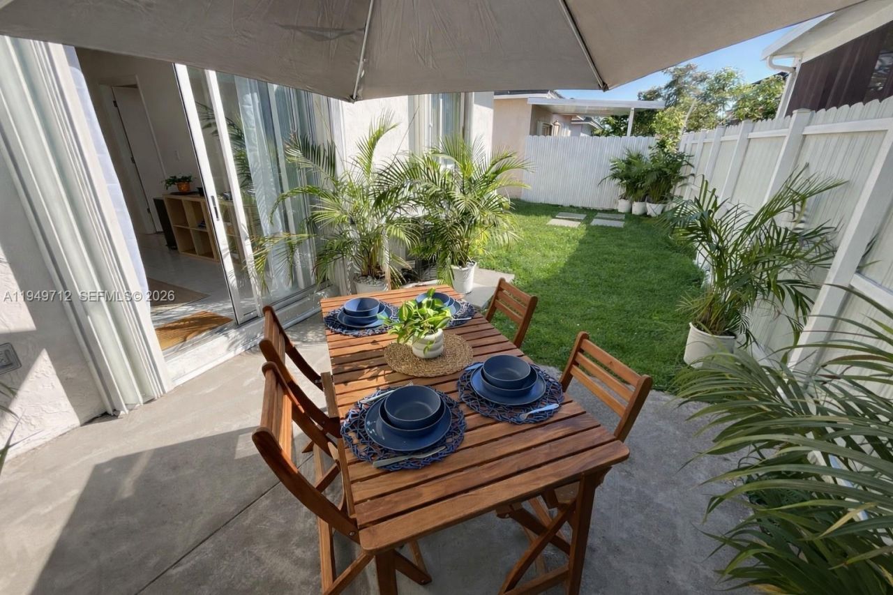 1106 SE 13th Ave, Homestead, FL 33035 Photo