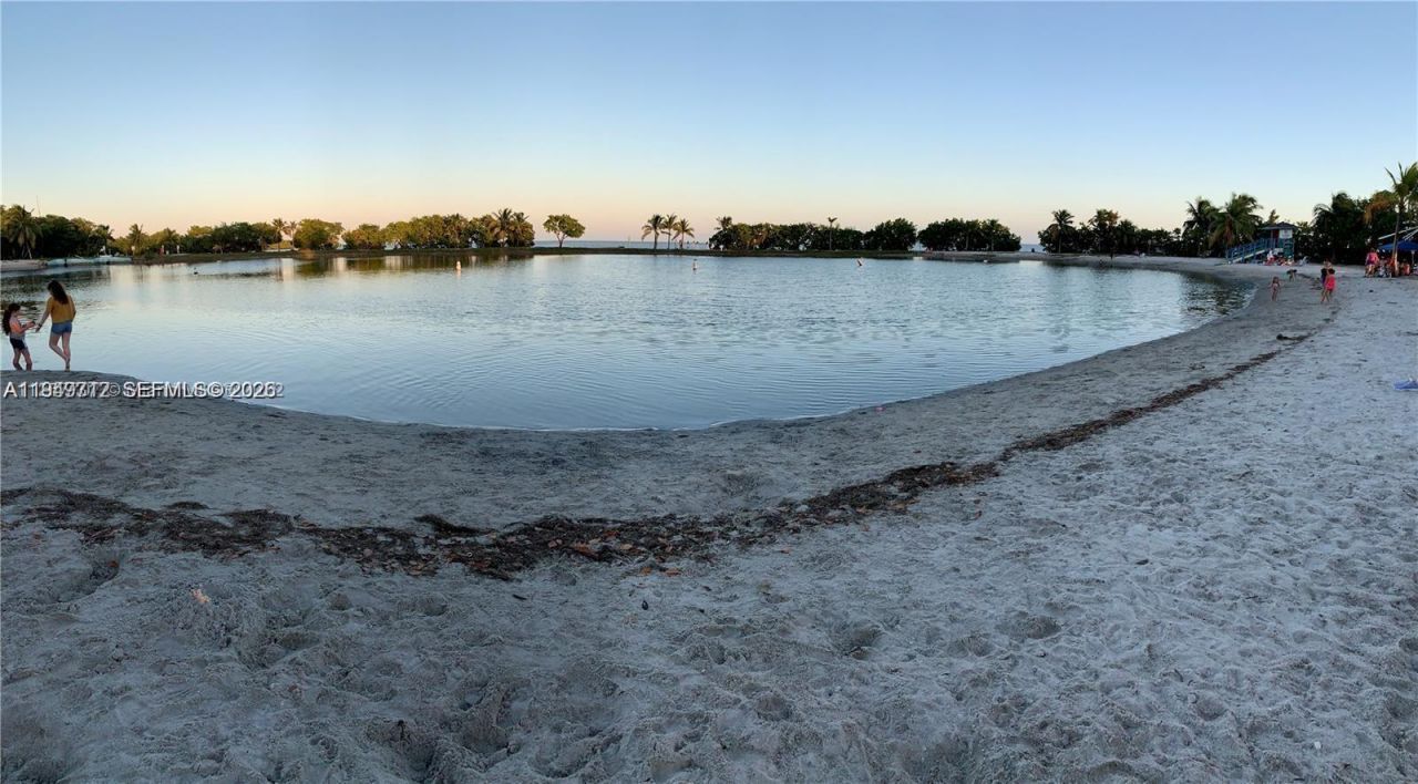 1106 SE 13th Ave, Homestead, FL 33035 Photo