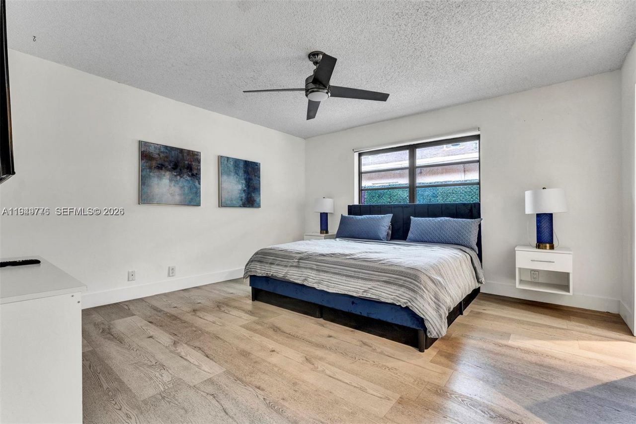 806 NE 6th St, Hallandale Beach, FL 33009 Photo