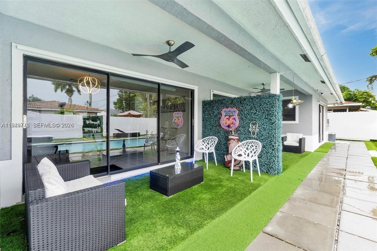 806 NE 6th St, Hallandale Beach, FL 33009 Photo