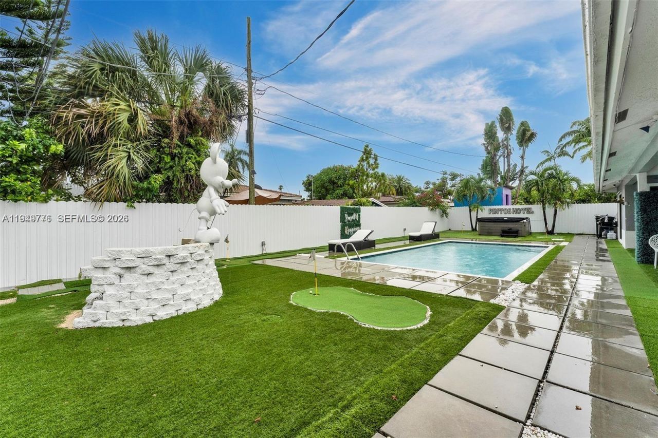 806 NE 6th St, Hallandale Beach, FL 33009 Photo