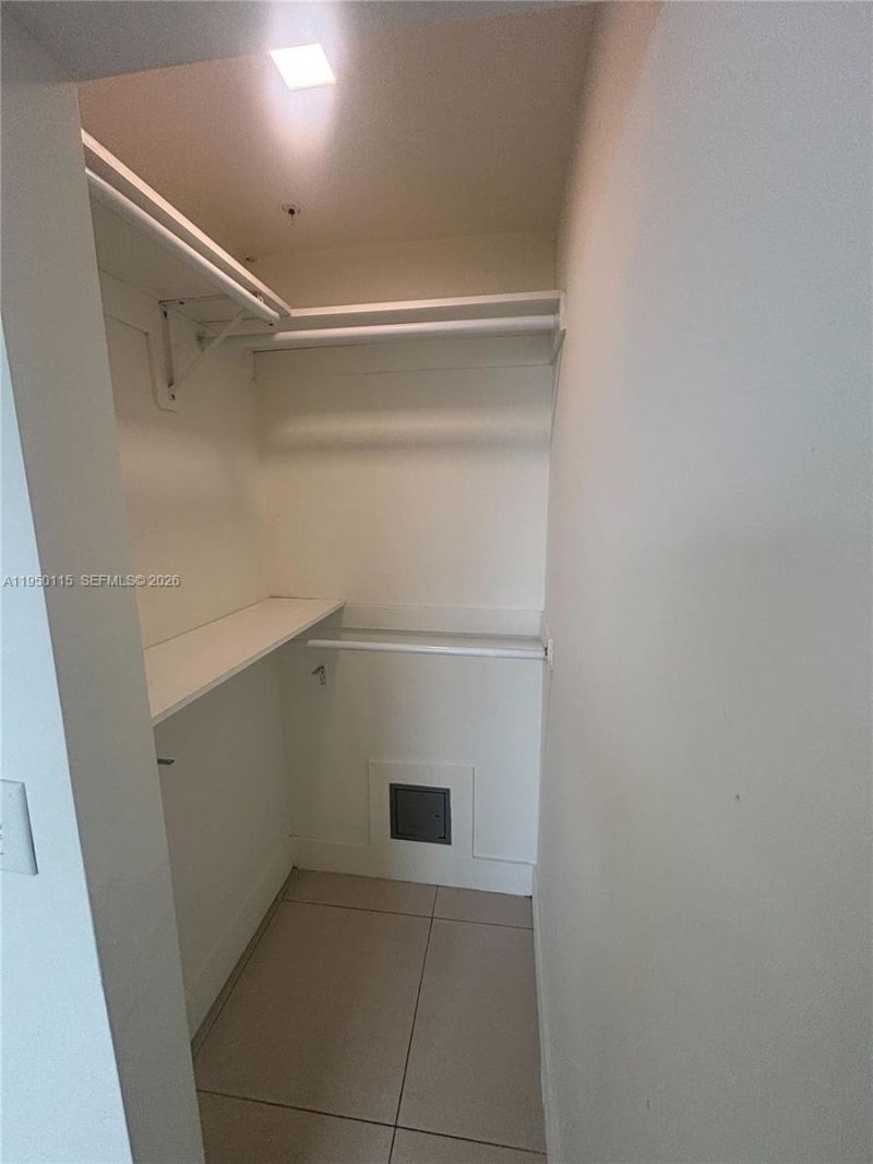 829 SW 18th Ave, Unit 210, Miami, FL 33135 Photo