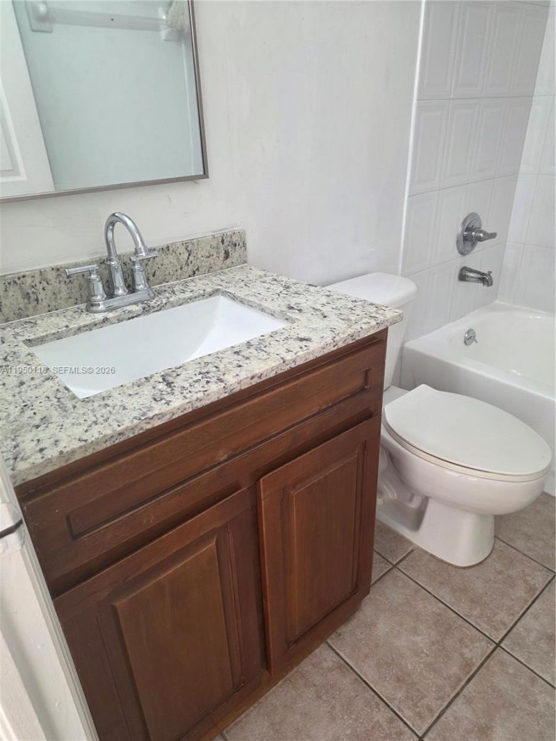 124 NE 13th Ave , Unit 21, Homestead, FL 33033 Photo