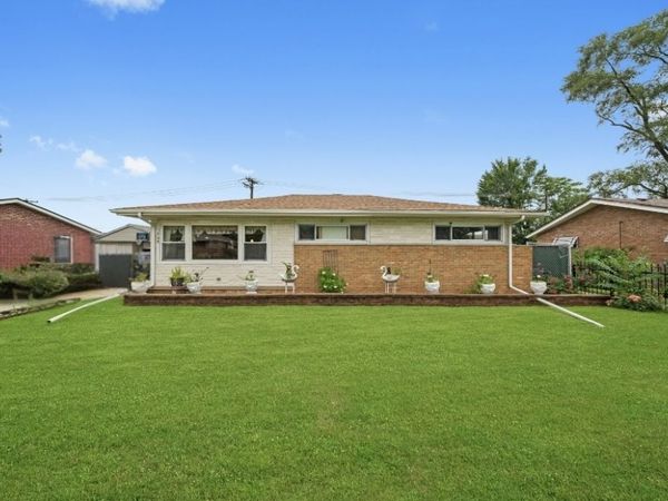 3048 Sherwood Avenue, Markham, IL 60428