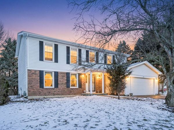 121 S Raddant Road, Batavia, IL 60510