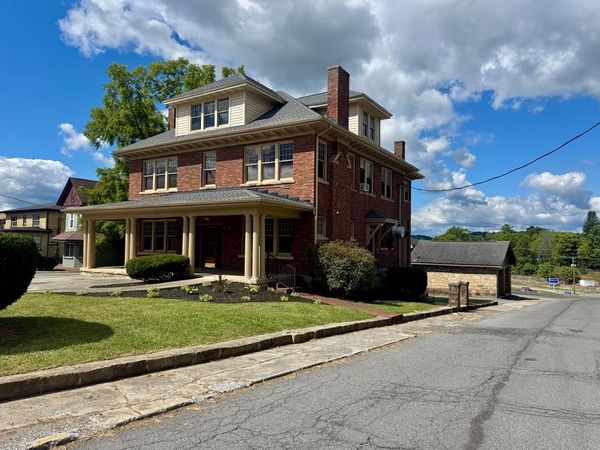 600 S. OAKWOOD AVE., BECKLEY, WV 25801