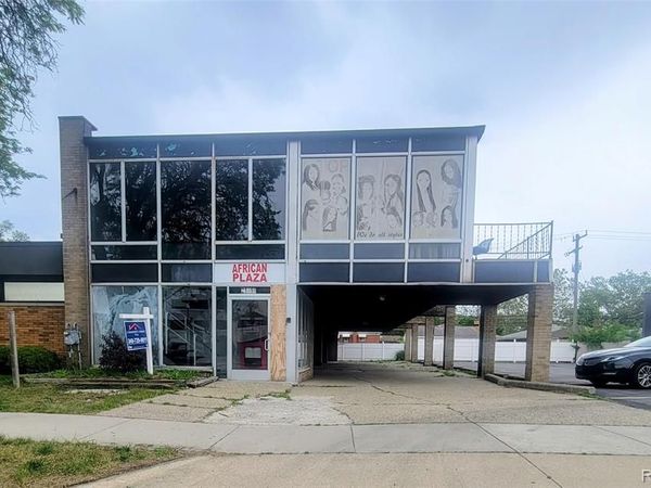 21910 Greenfield Road, Oak Park, MI 48237